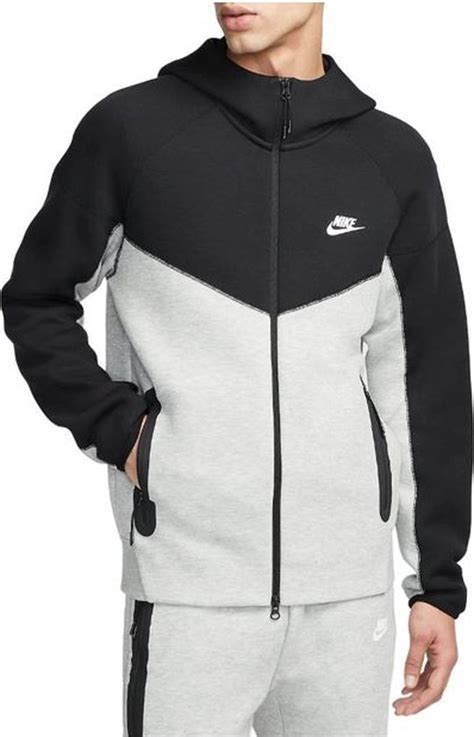 nike tech fleece maat 104